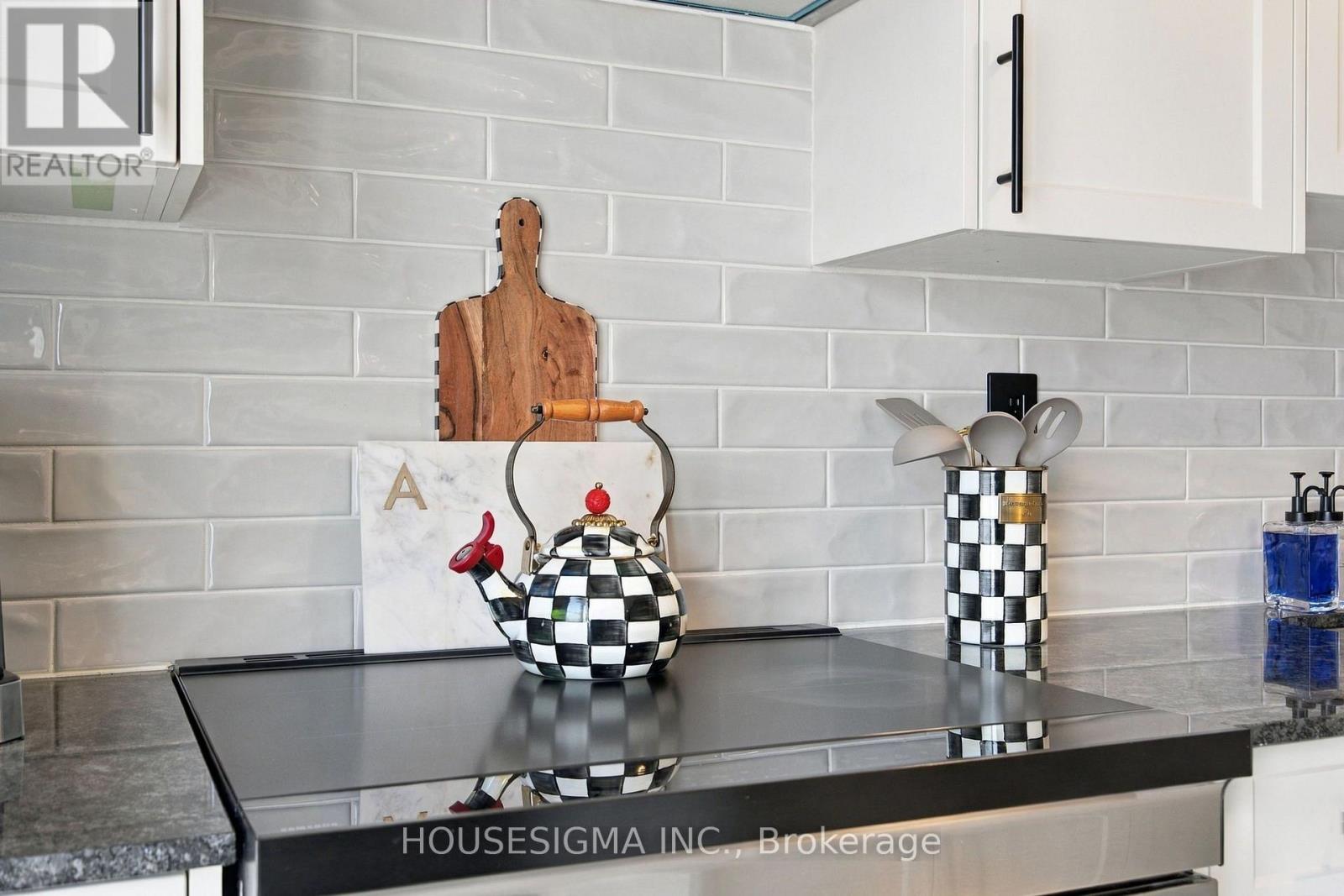 52 Hay Lane Property Photo 16
