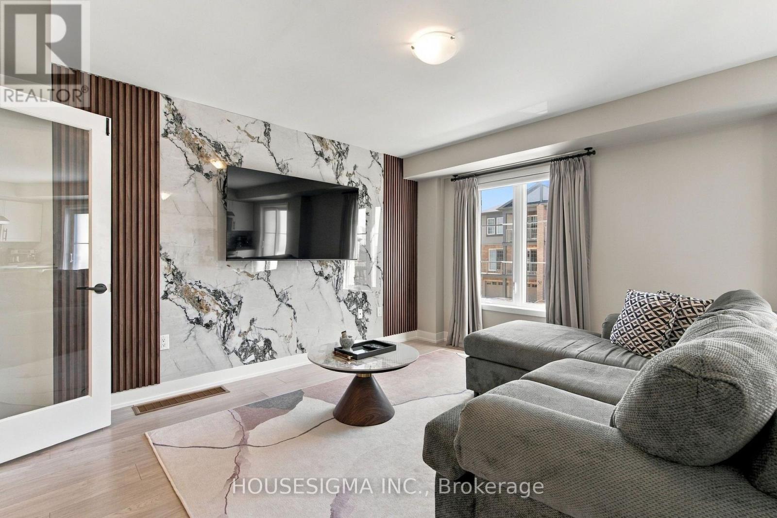 52 Hay Lane Property Photo 20