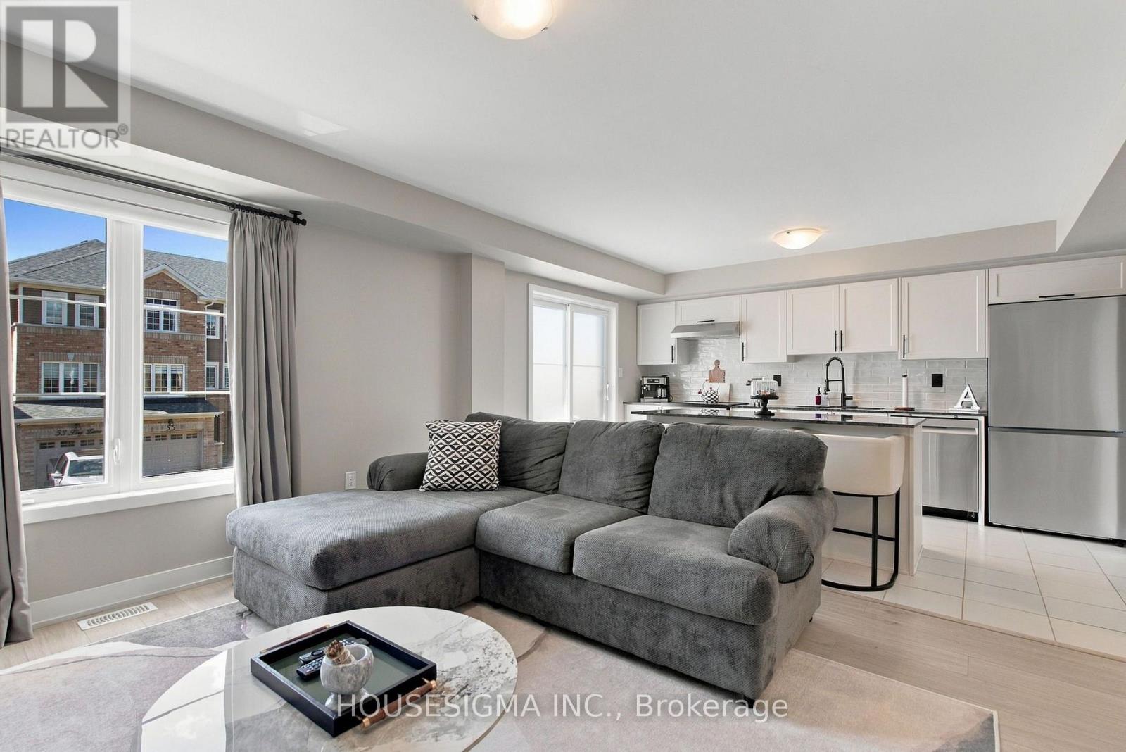 52 Hay Lane Property Photo 21