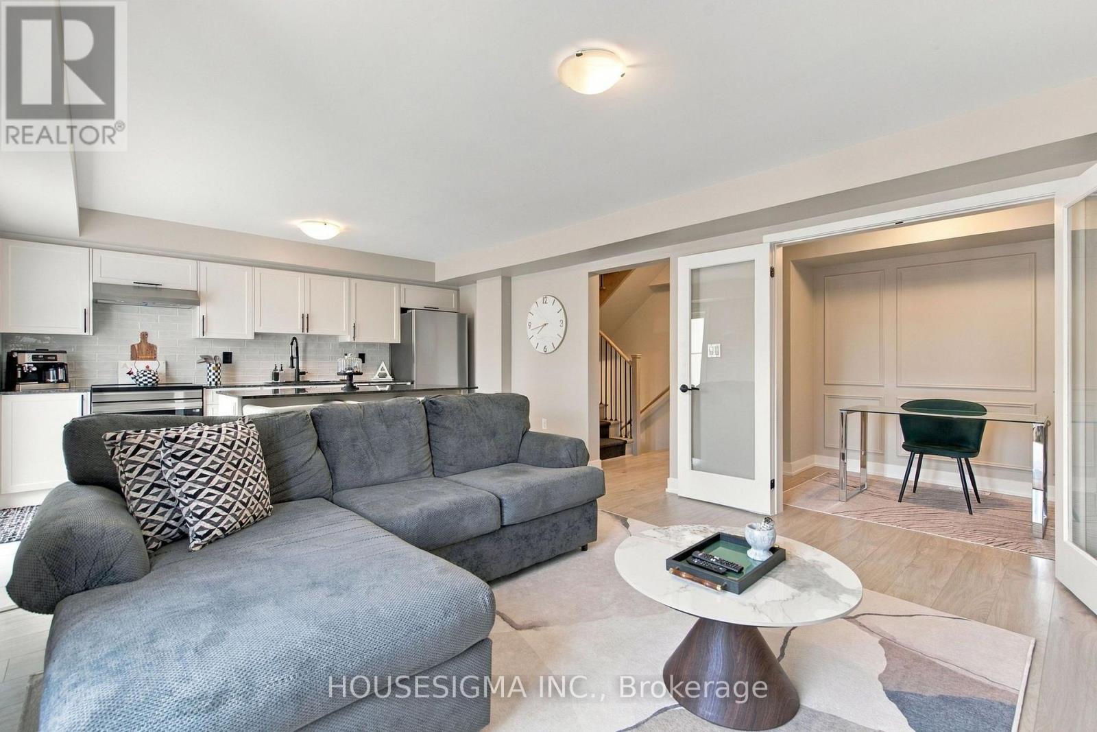 52 Hay Lane Property Photo 22