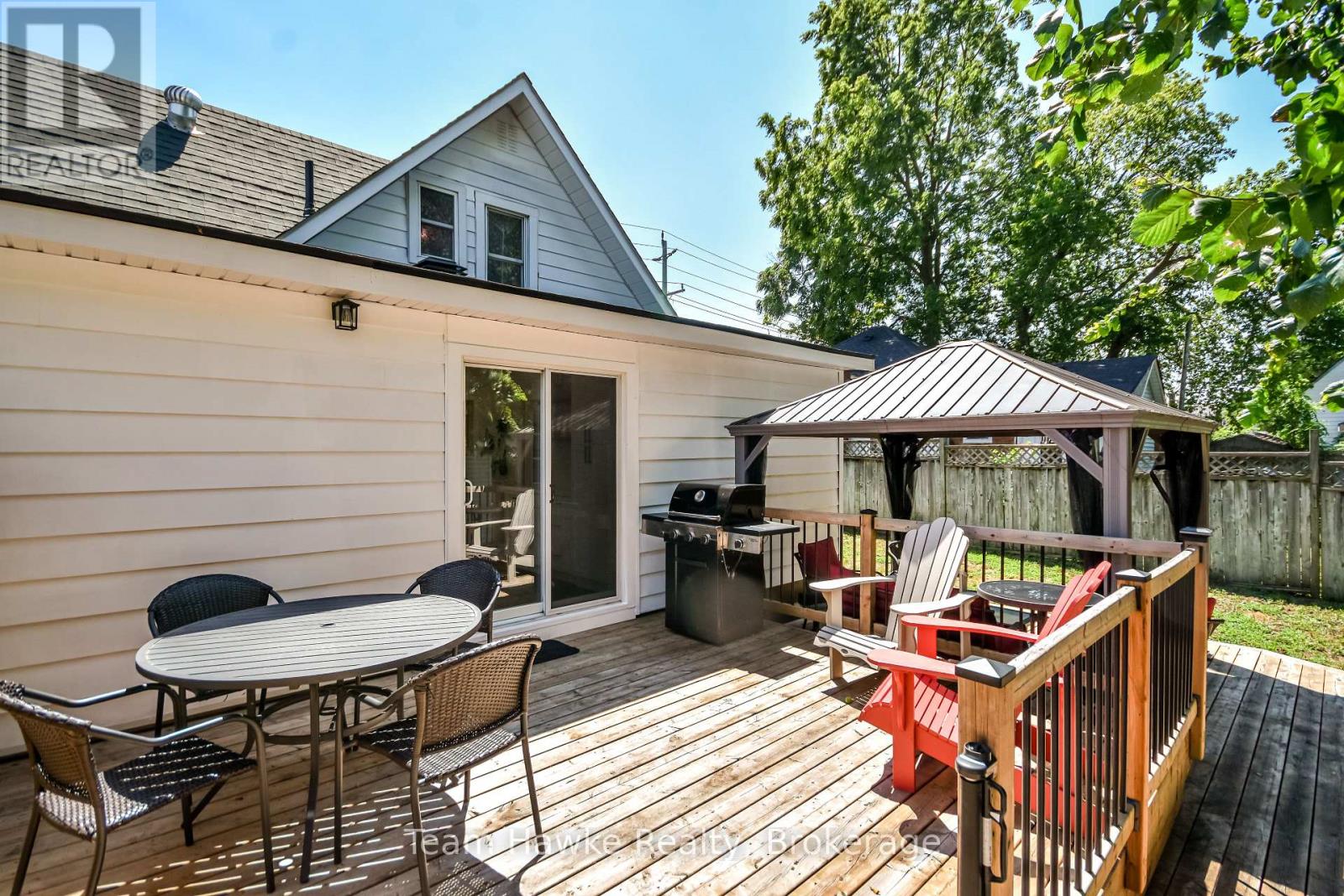 346 Yonge Street Property Photo 40