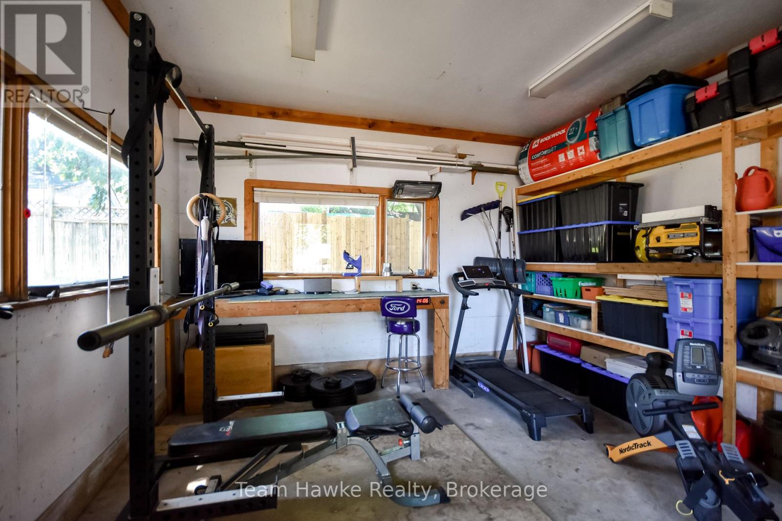 346 Yonge Street Property Photo 47