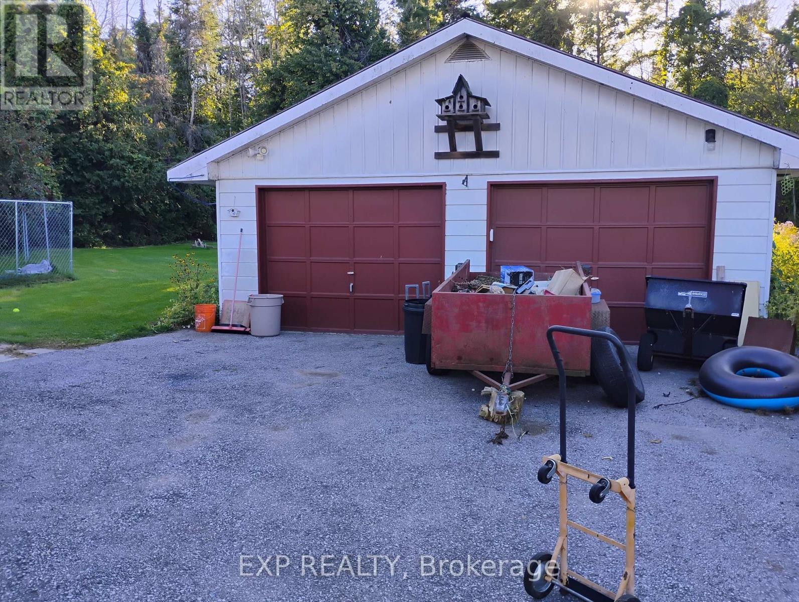4044 Bayview Avenue Property Photo 4