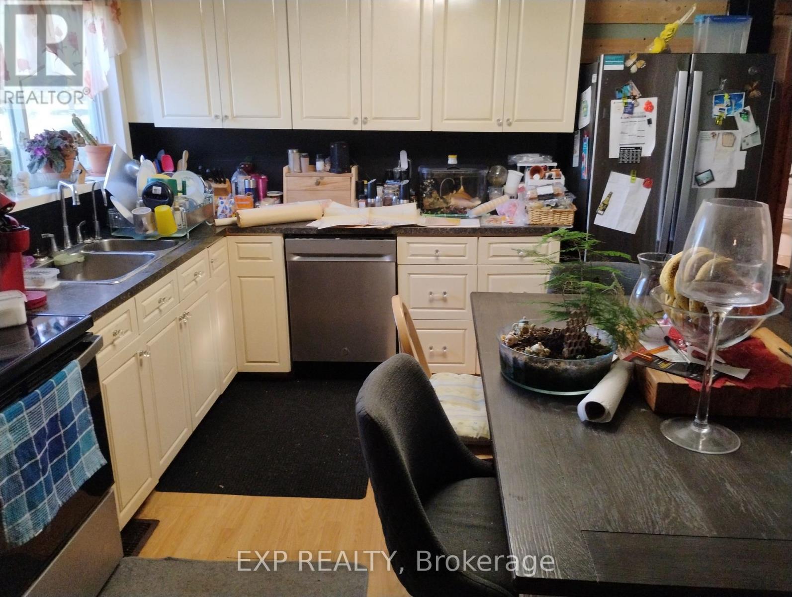 4044 Bayview Avenue Property Photo 8