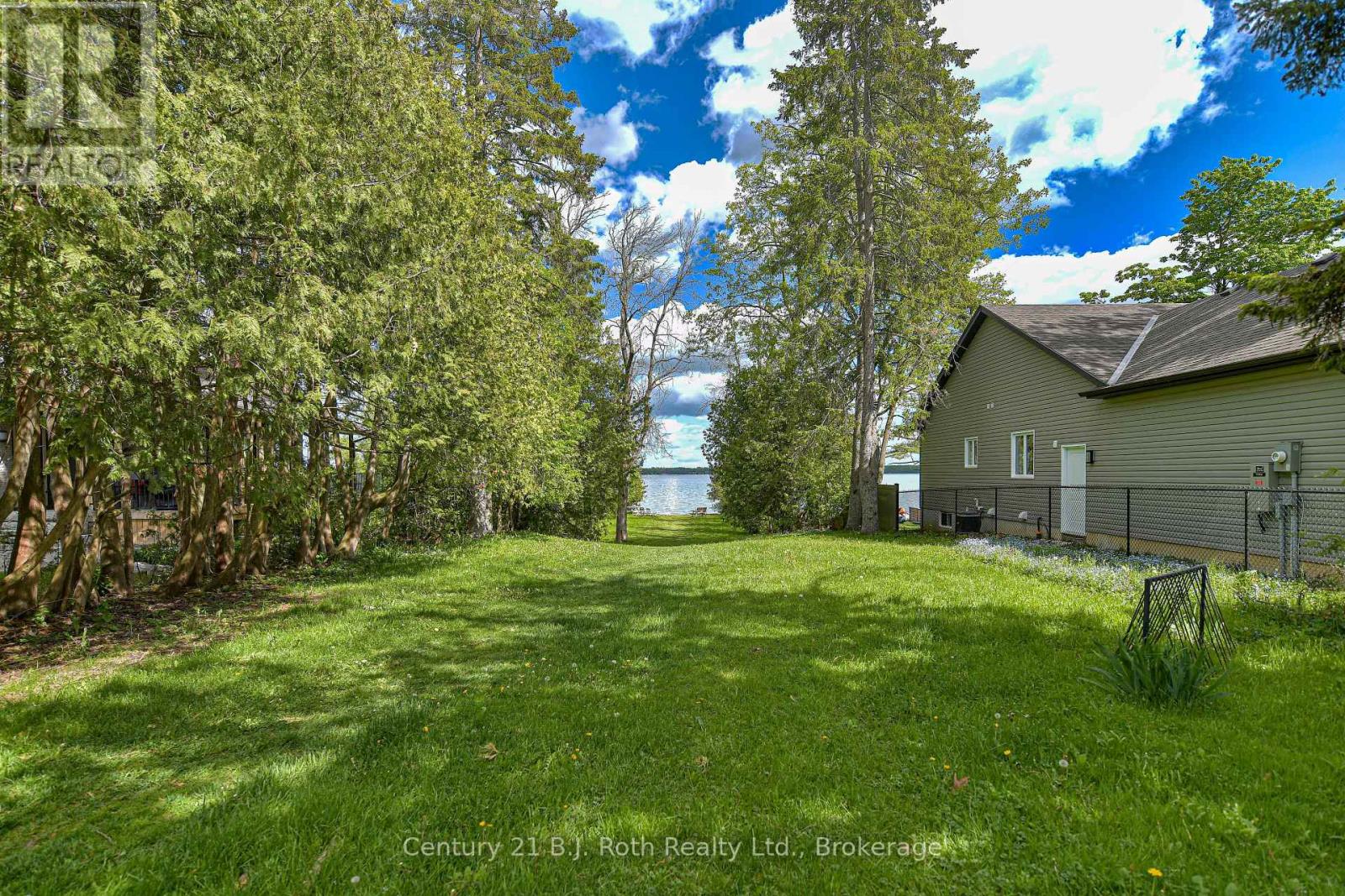 3427 Coronation Avenue Property Photo 25