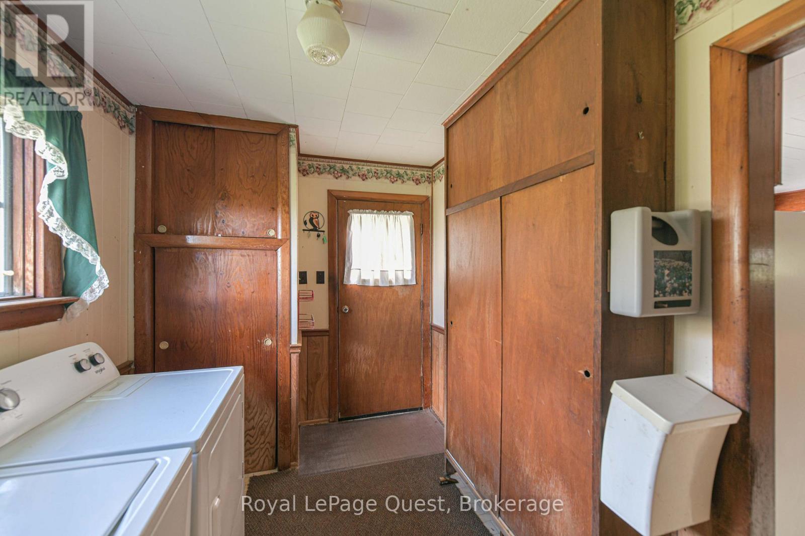 2750 Fairgrounds Road Property Photo 24