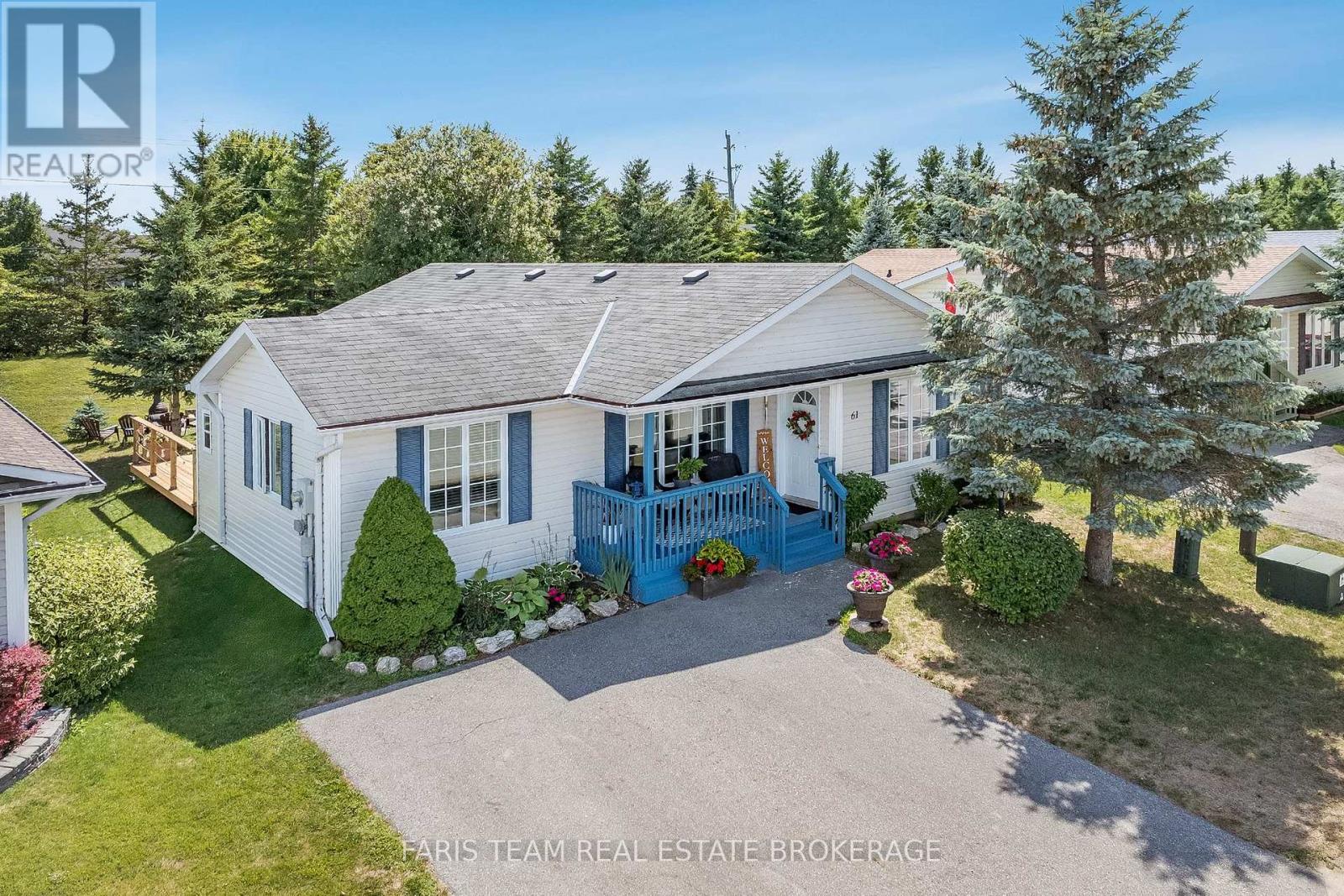 61 Pennsylvania Avenue Property Photo 2