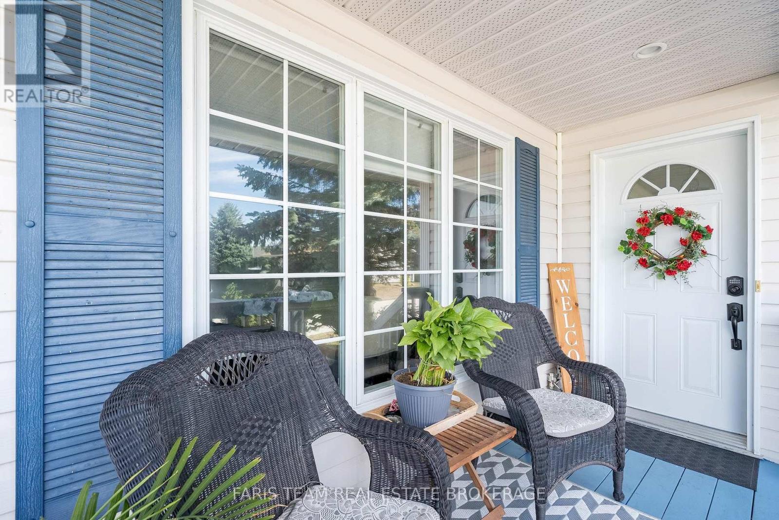 61 Pennsylvania Avenue Property Photo 3