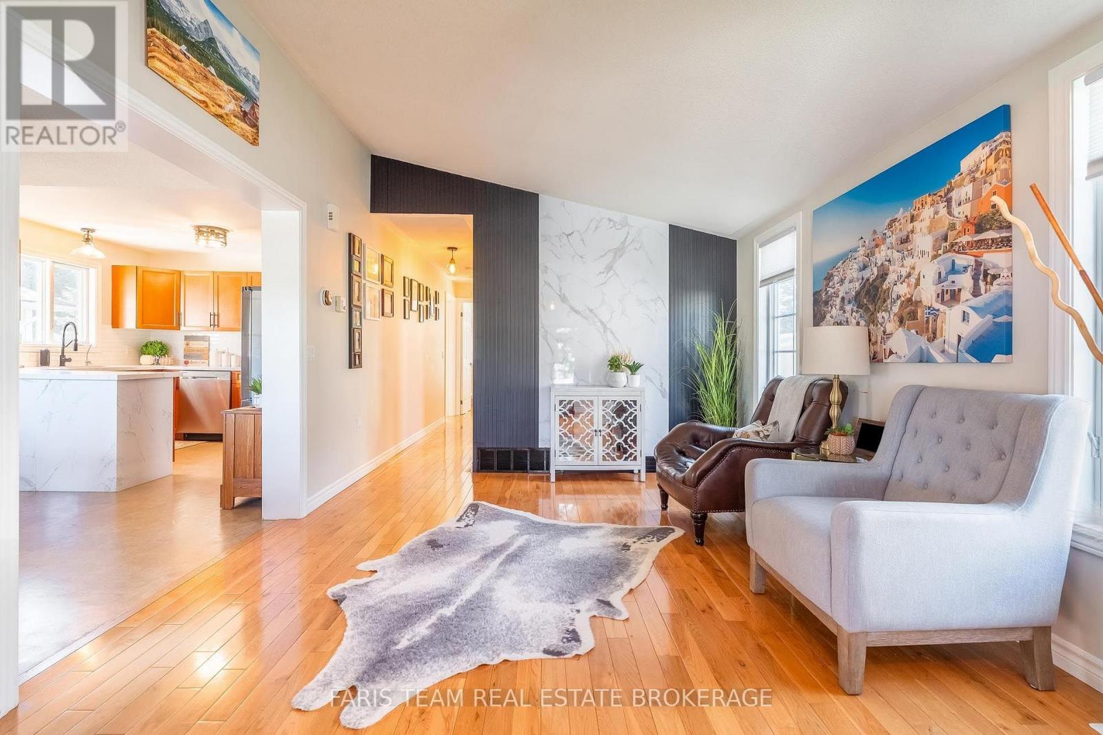 61 Pennsylvania Avenue Property Photo 5