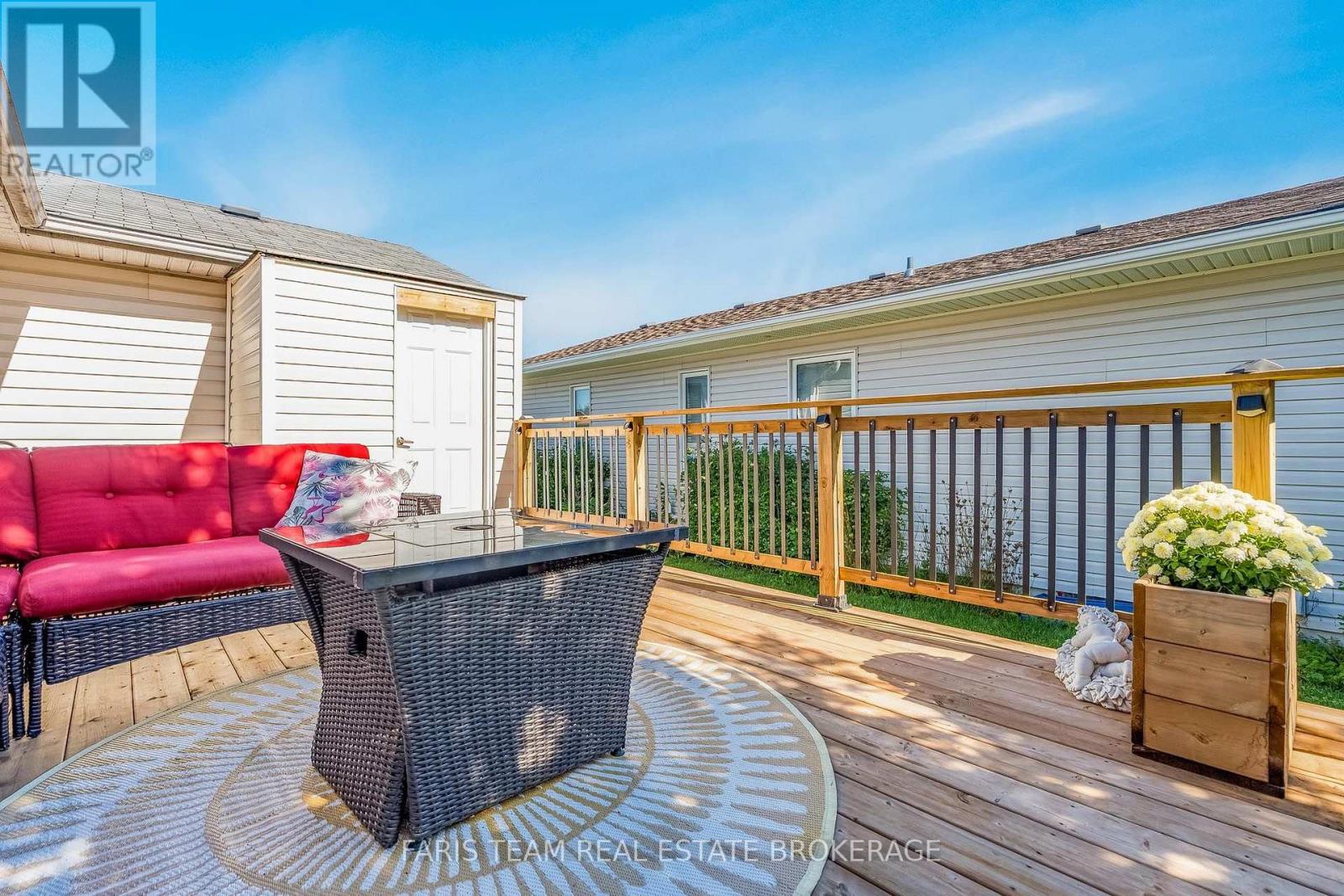 61 Pennsylvania Avenue Property Photo 23