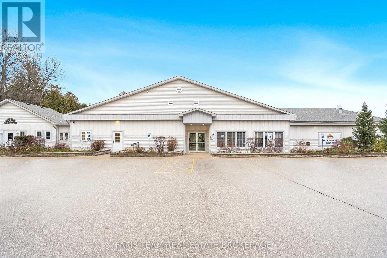61 Pennsylvania Avenue Property Photo 29