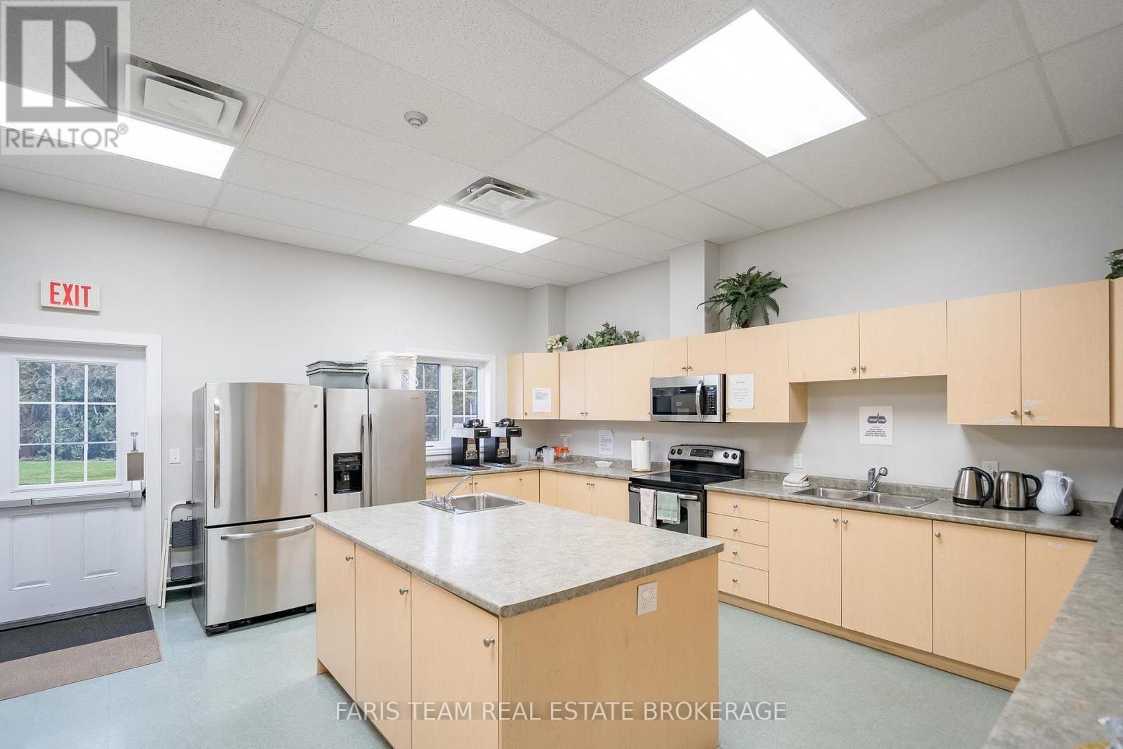 61 Pennsylvania Avenue Property Photo 32
