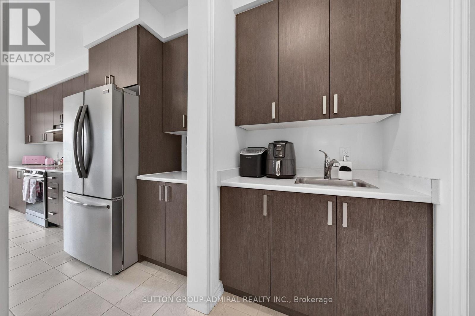 76 Calypso Avenue Property Photo 11