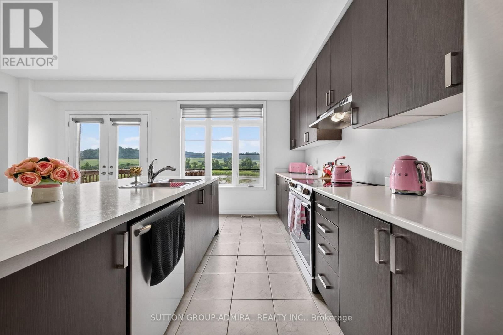 76 Calypso Avenue Property Photo 14