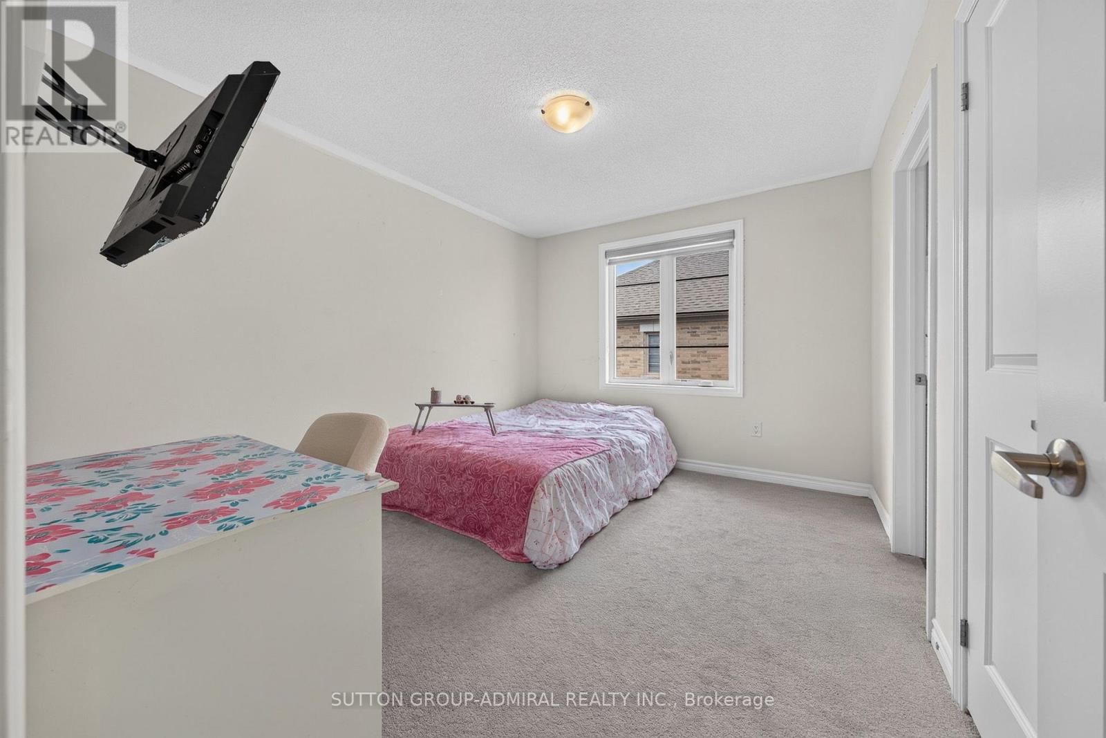 76 Calypso Avenue Property Photo 33