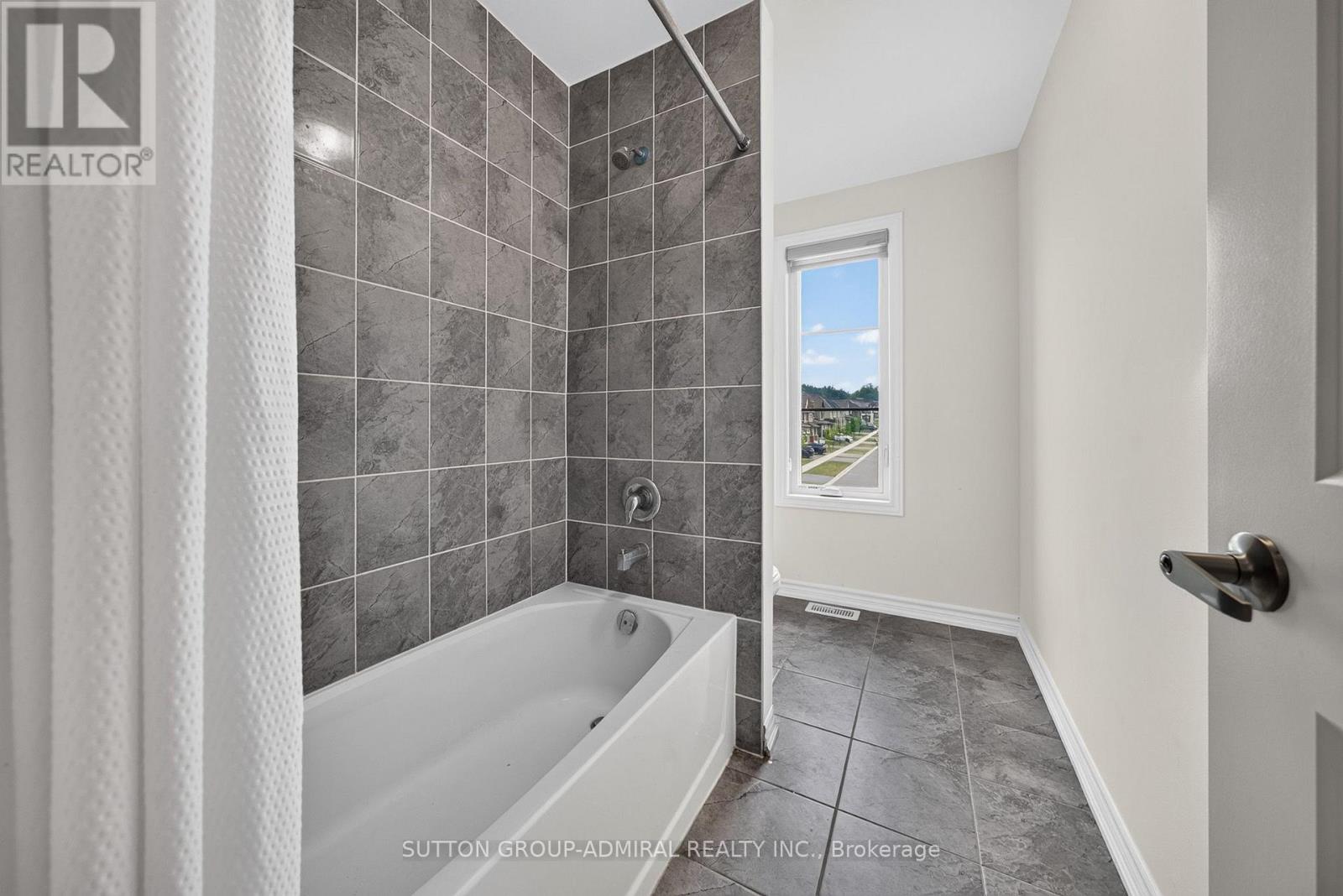 76 Calypso Avenue Property Photo 35