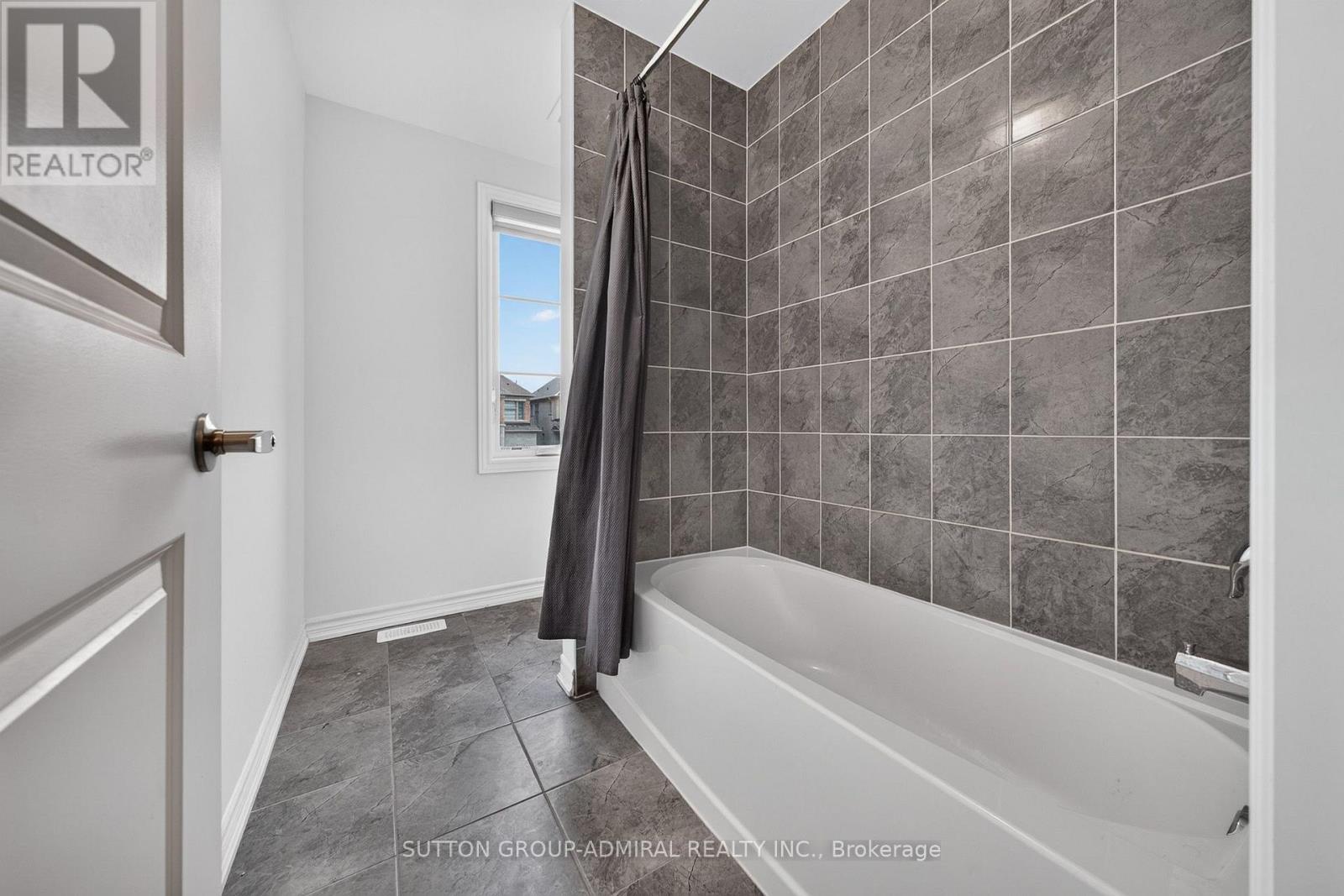 76 Calypso Avenue Property Photo 40