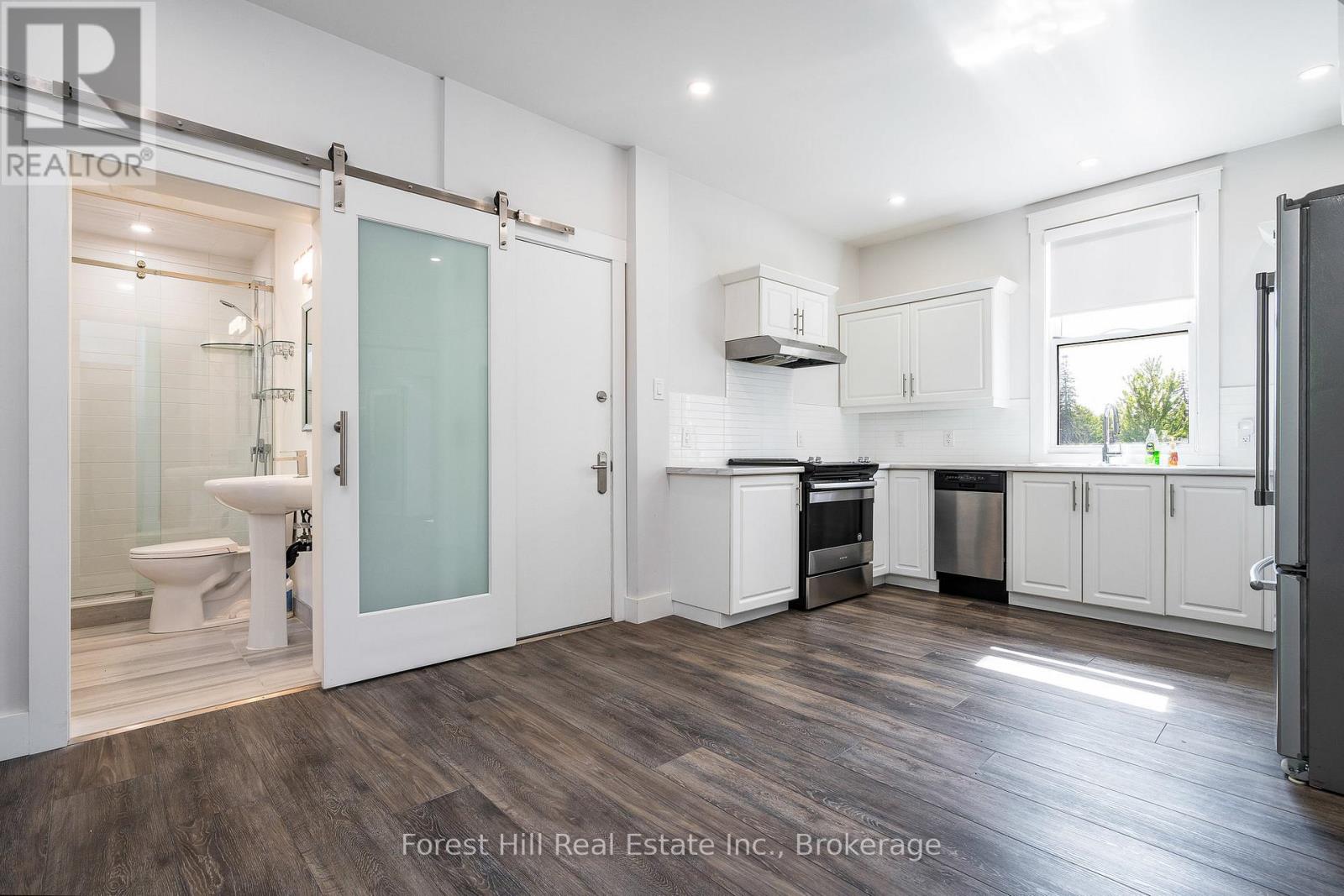 72 Third Street Property Photo 10