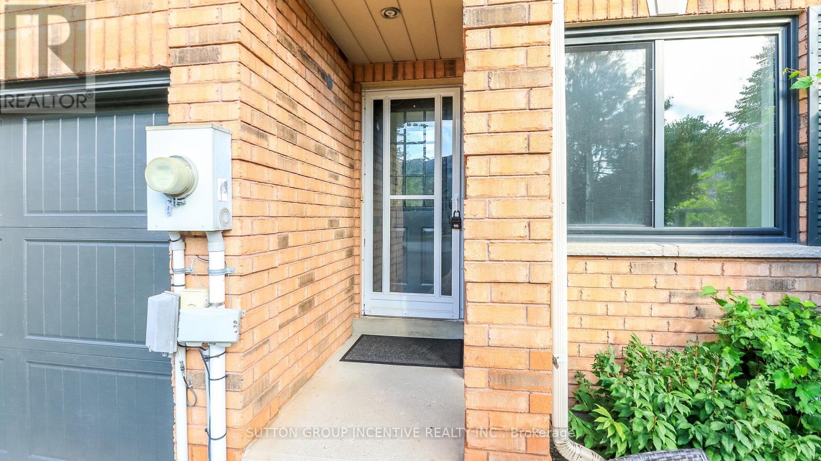 15 Bruce Crescent Property Photo 5