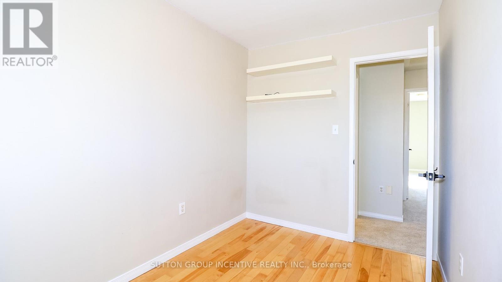 15 Bruce Crescent Property Photo 16
