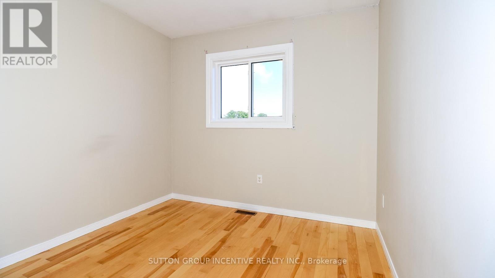 15 Bruce Crescent Property Photo 20