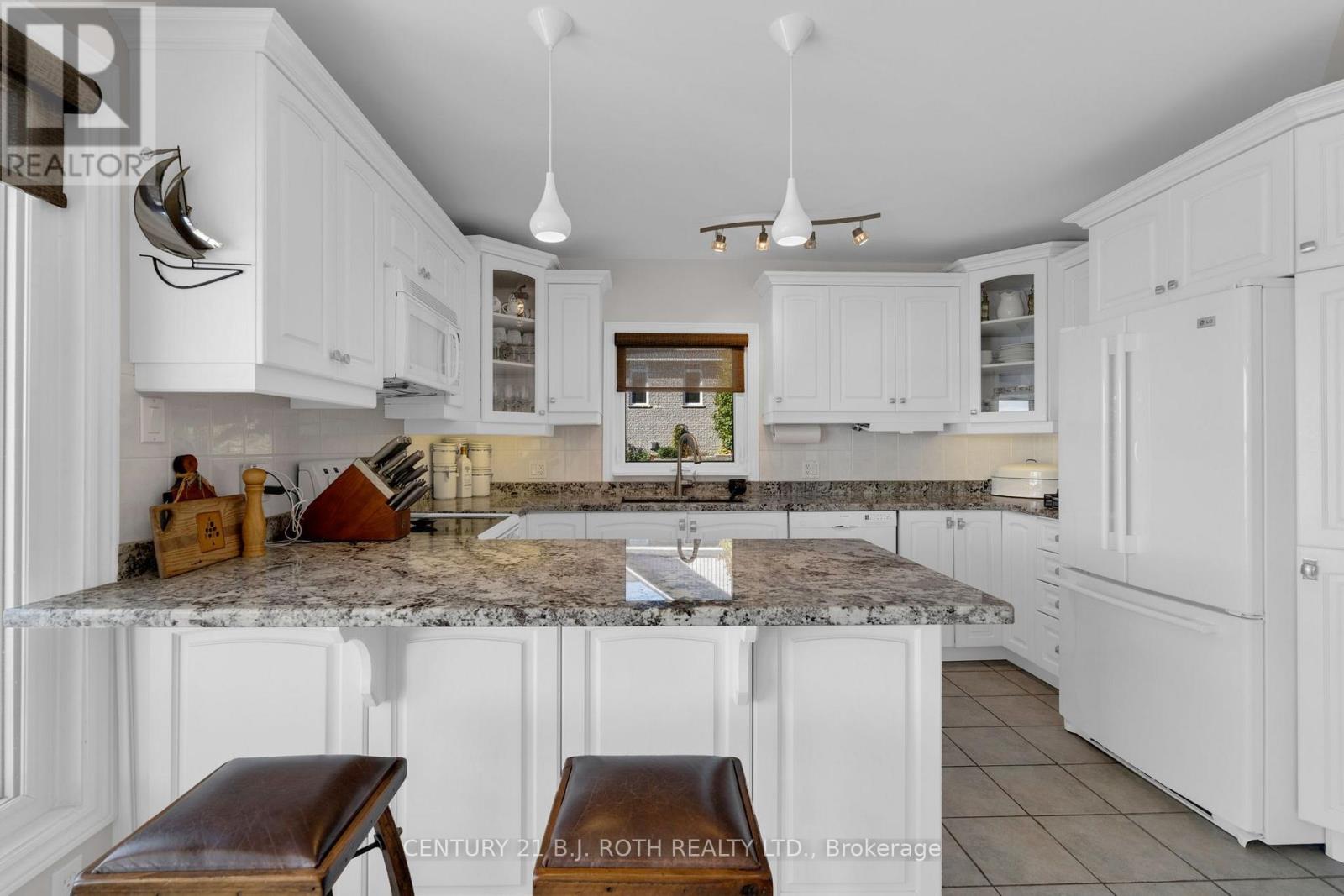 4307 Orkney Beach Road Property Photo 9