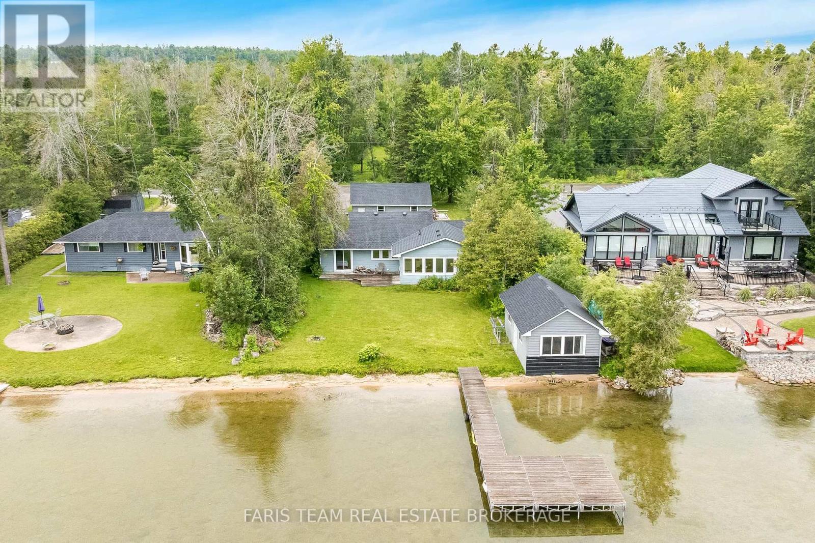 1467 Cunningham Crescent Property Photo 1