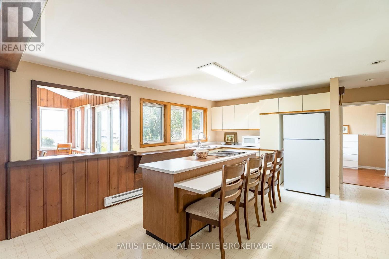 1467 Cunningham Crescent Property Photo 7