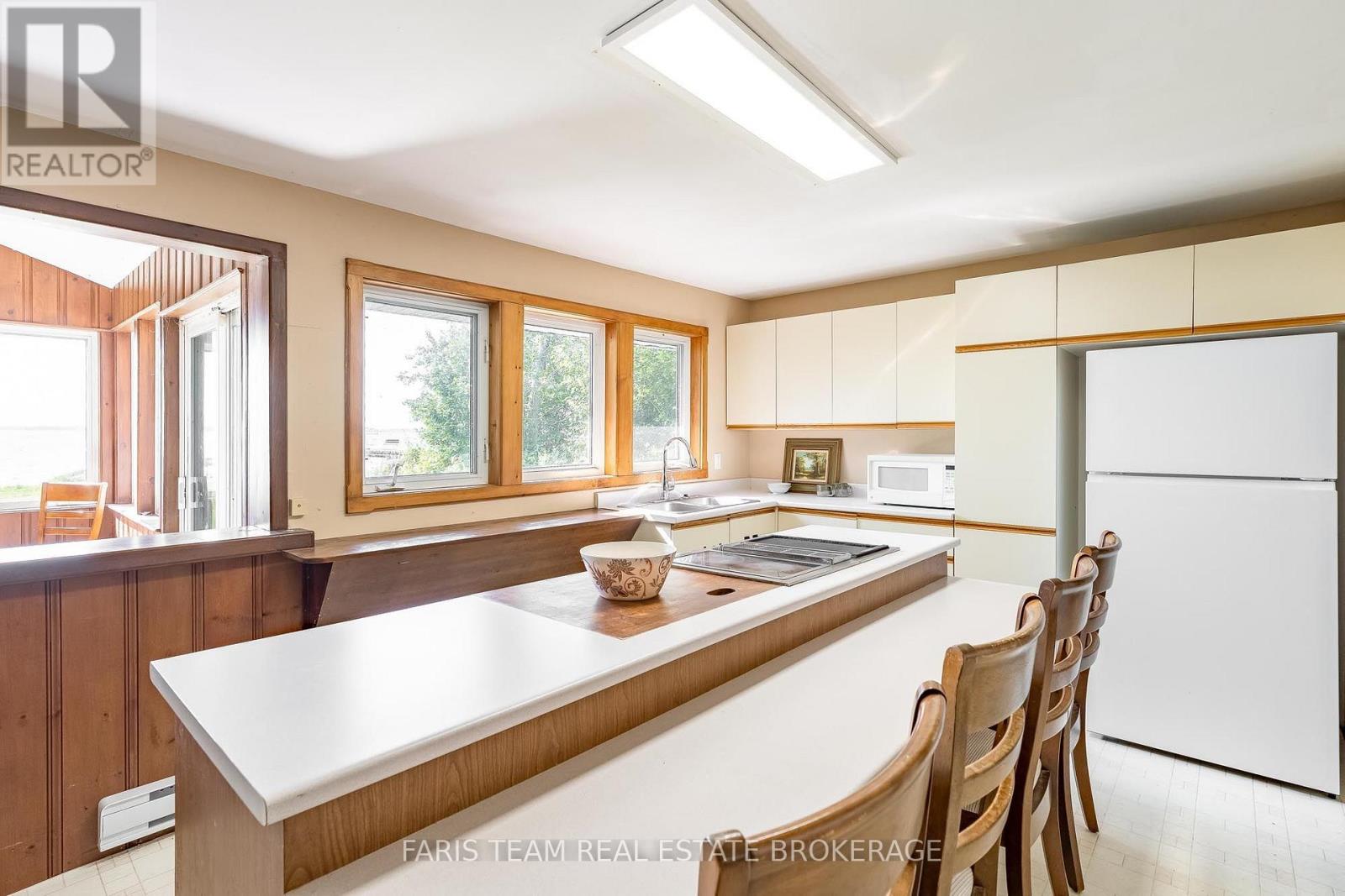 1467 Cunningham Crescent Property Photo 10