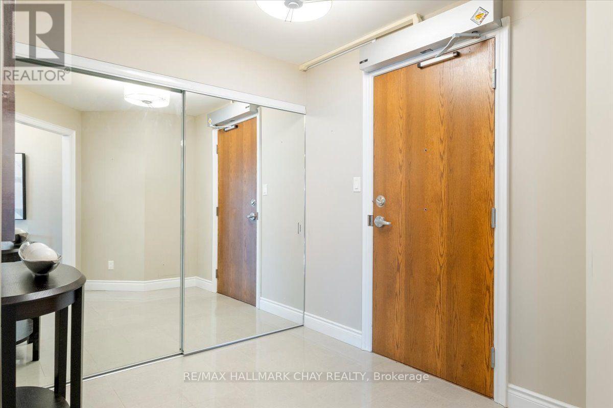 1008 - 37 Ellen Street Property Photo 8