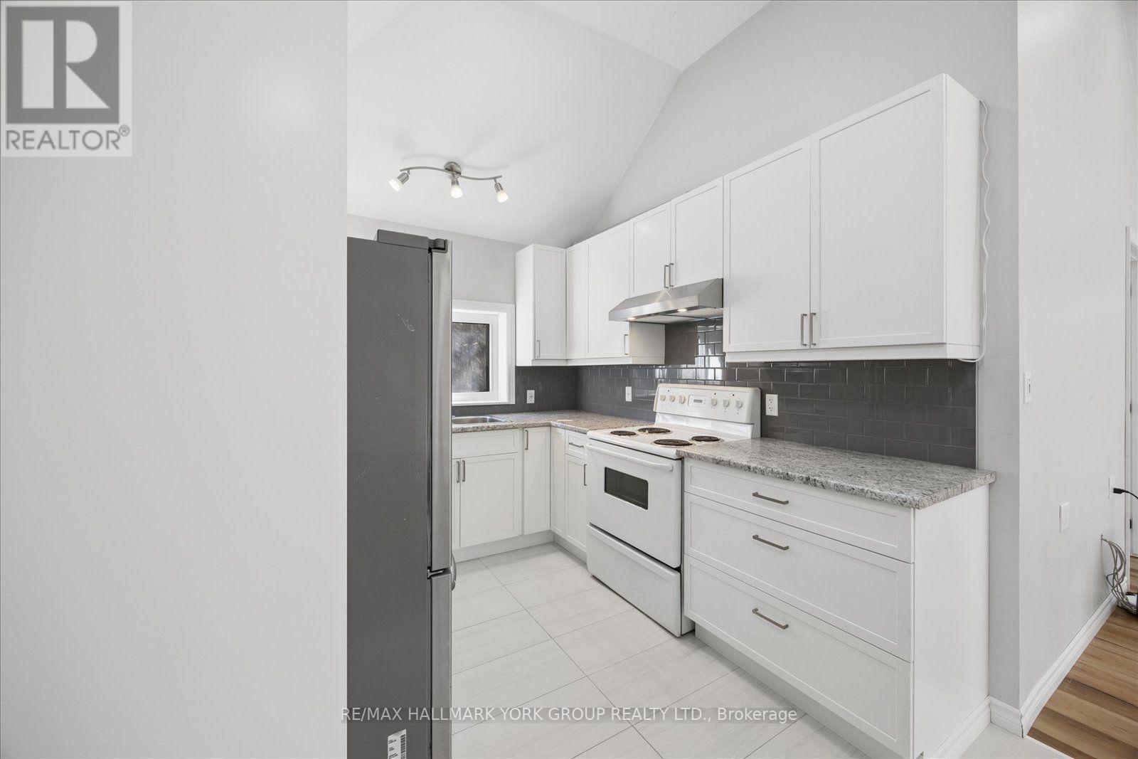 2511 Talbot Lane Property Photo 12
