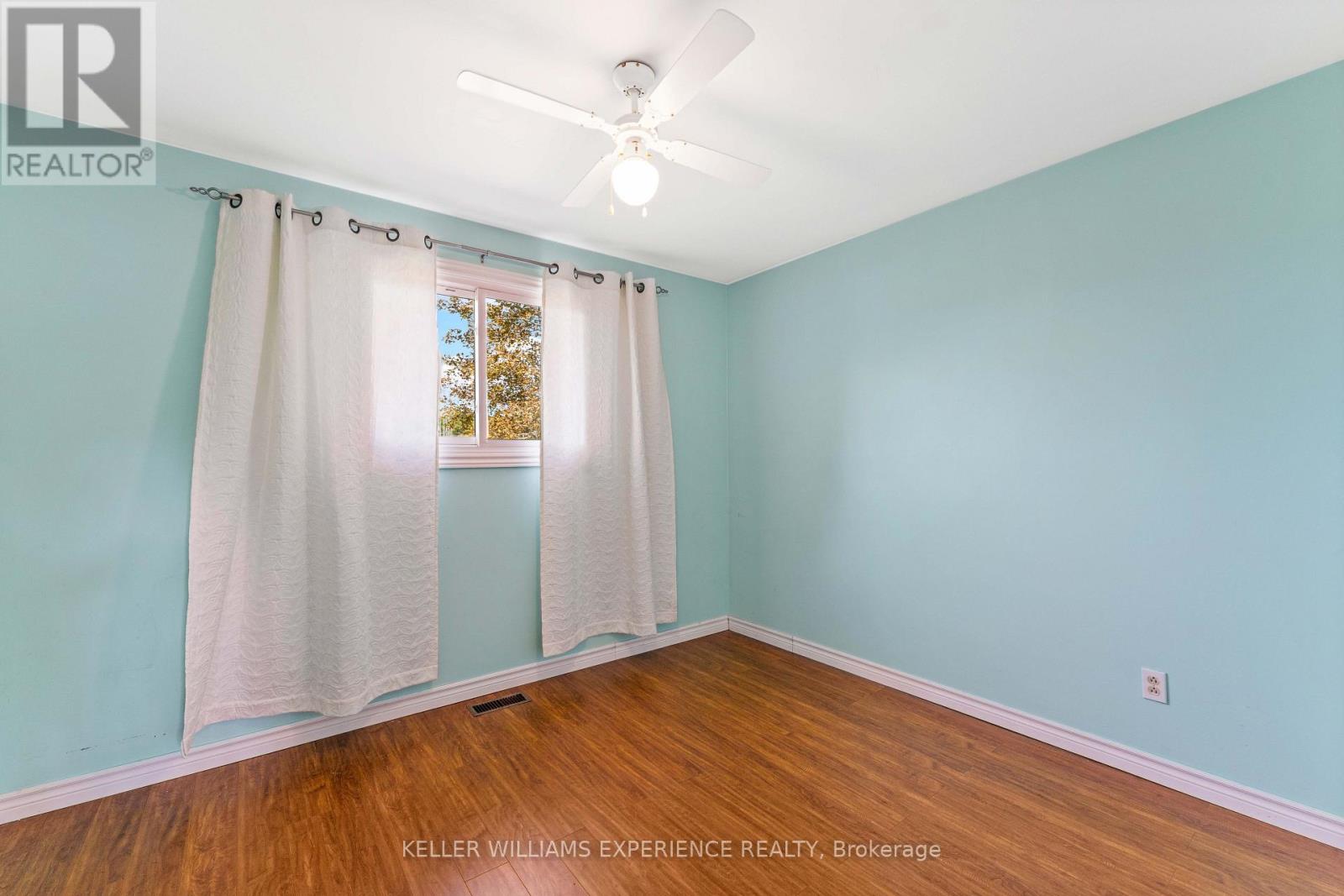 2341 Sunnidale Road Property Photo 12