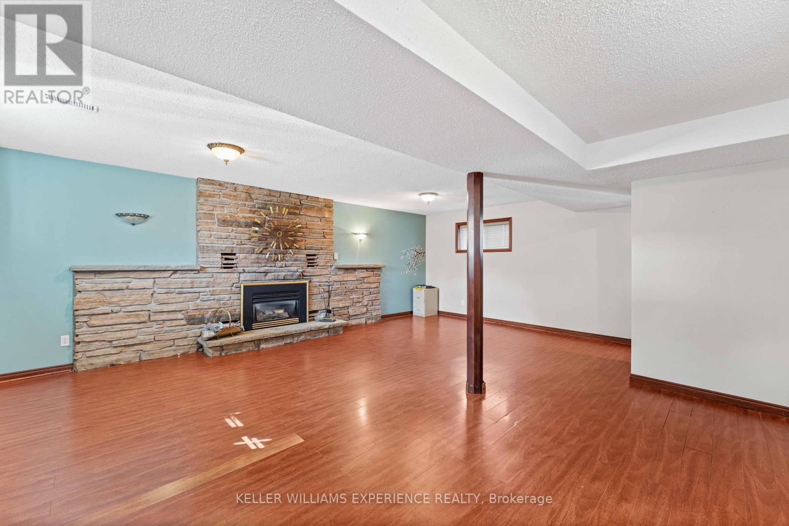 2341 Sunnidale Road Property Photo 17