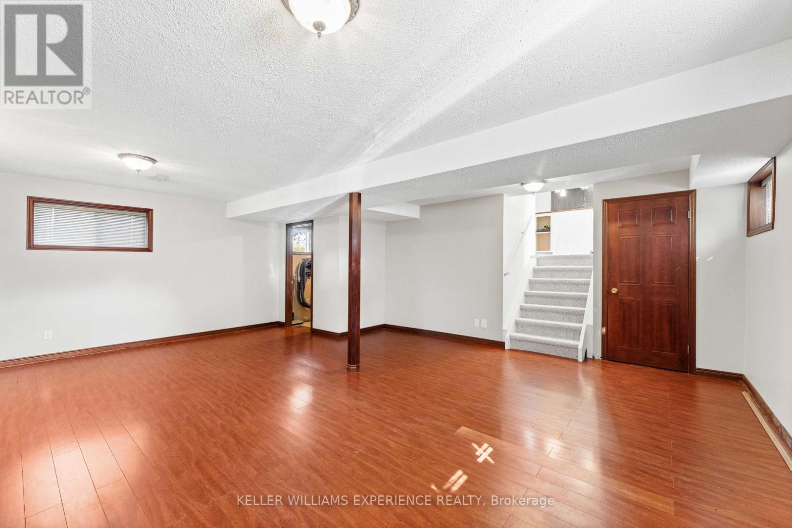 2341 Sunnidale Road Property Photo 18