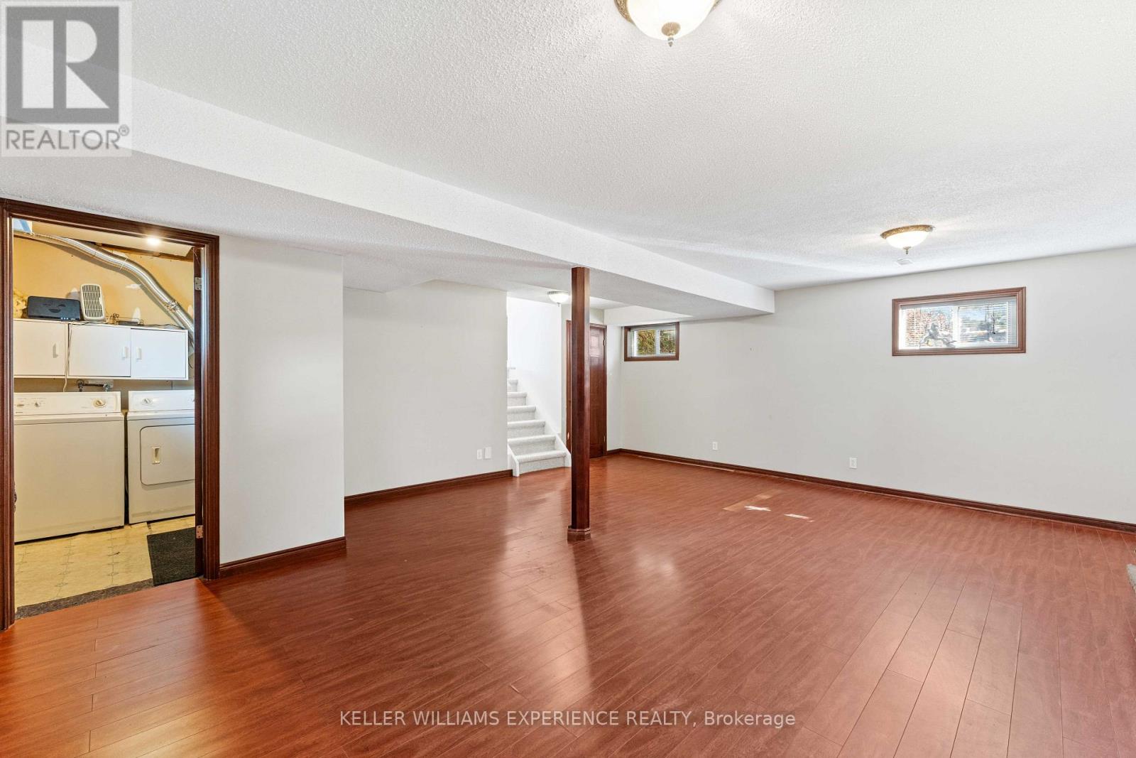 2341 Sunnidale Road Property Photo 19