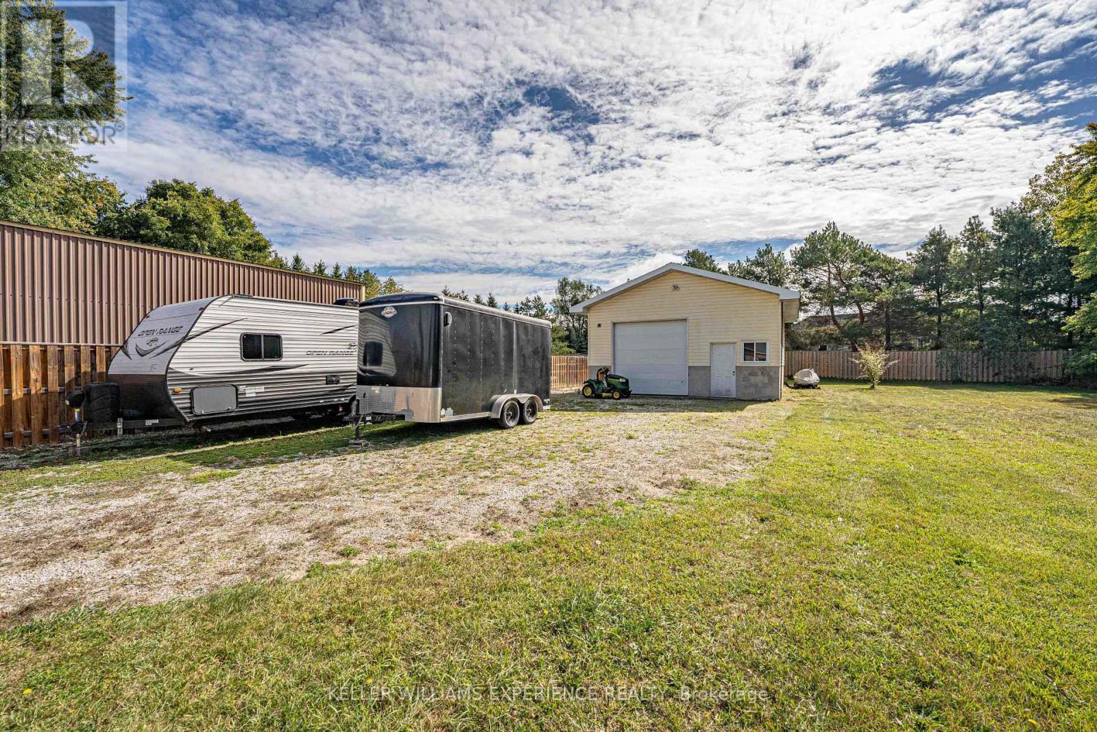 2341 Sunnidale Road Property Photo 23