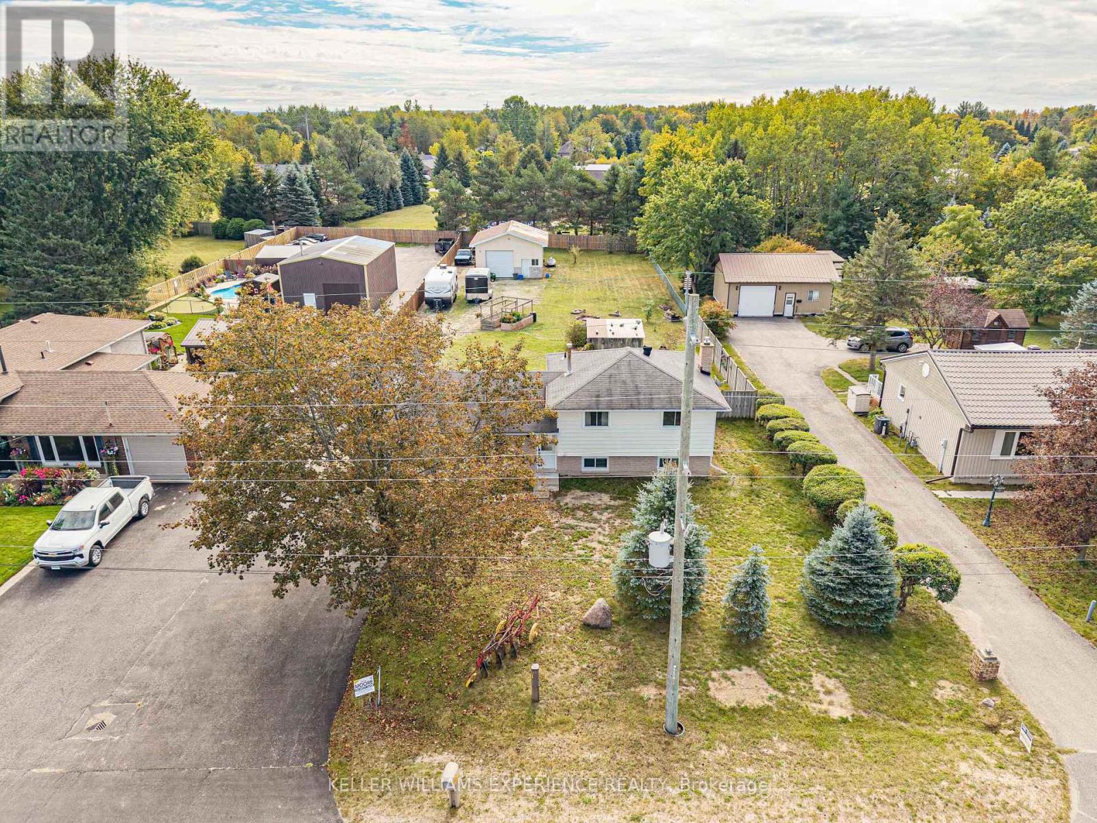 2341 Sunnidale Road Property Photo 29