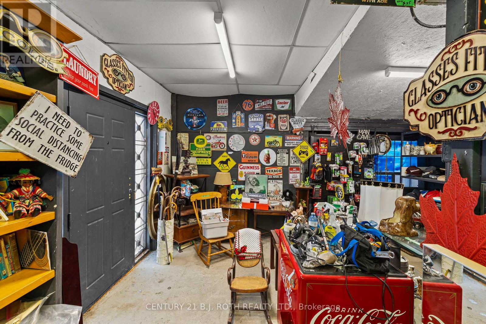 Unit 3 - 1285 Bayfield Street N Property Photo 3