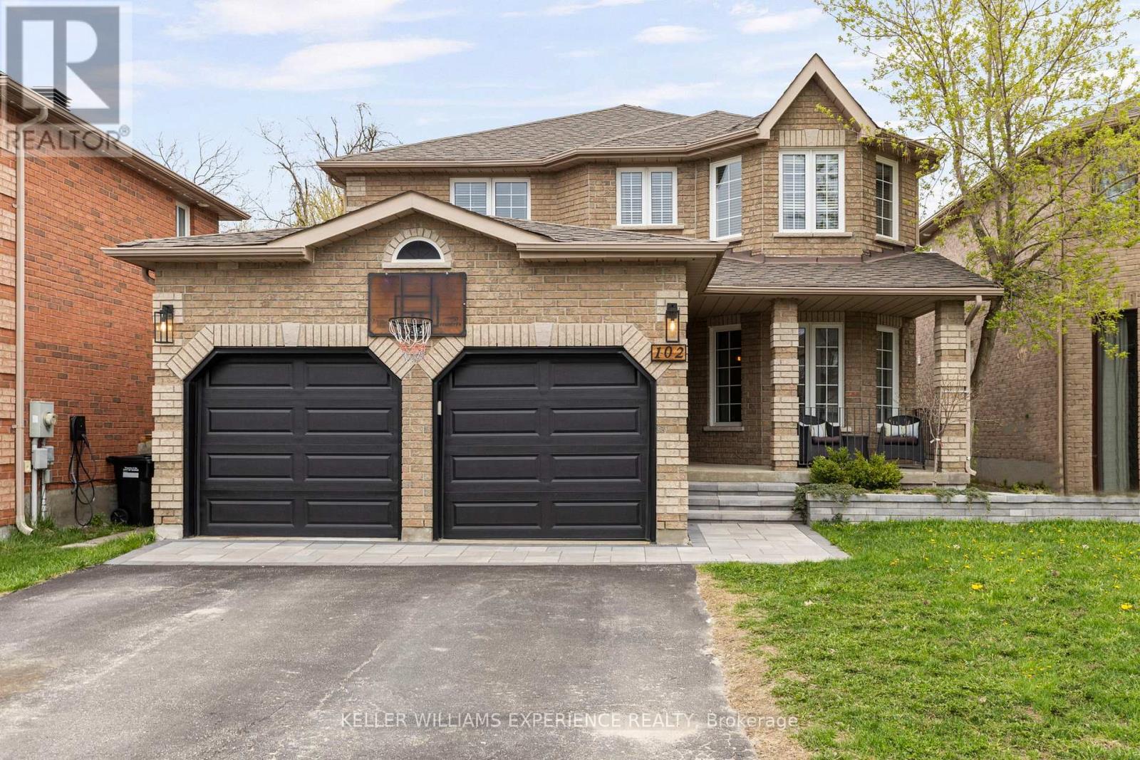 102 COUNTRY LANE