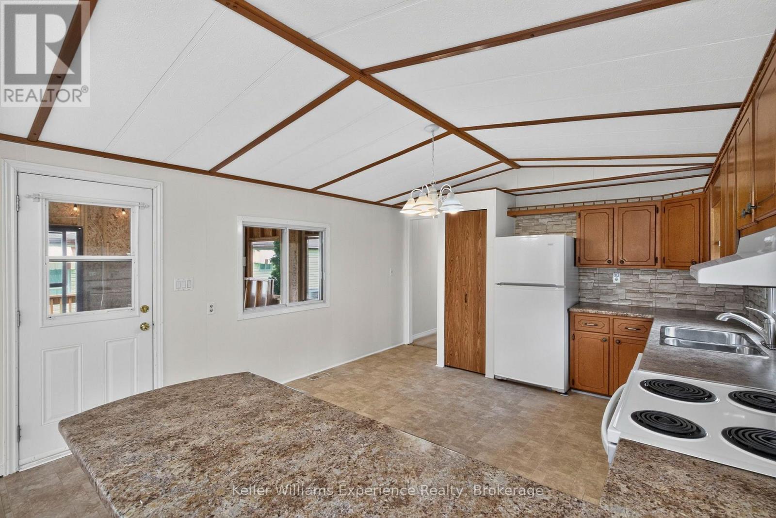 45 Northland Drive Property Photo 15