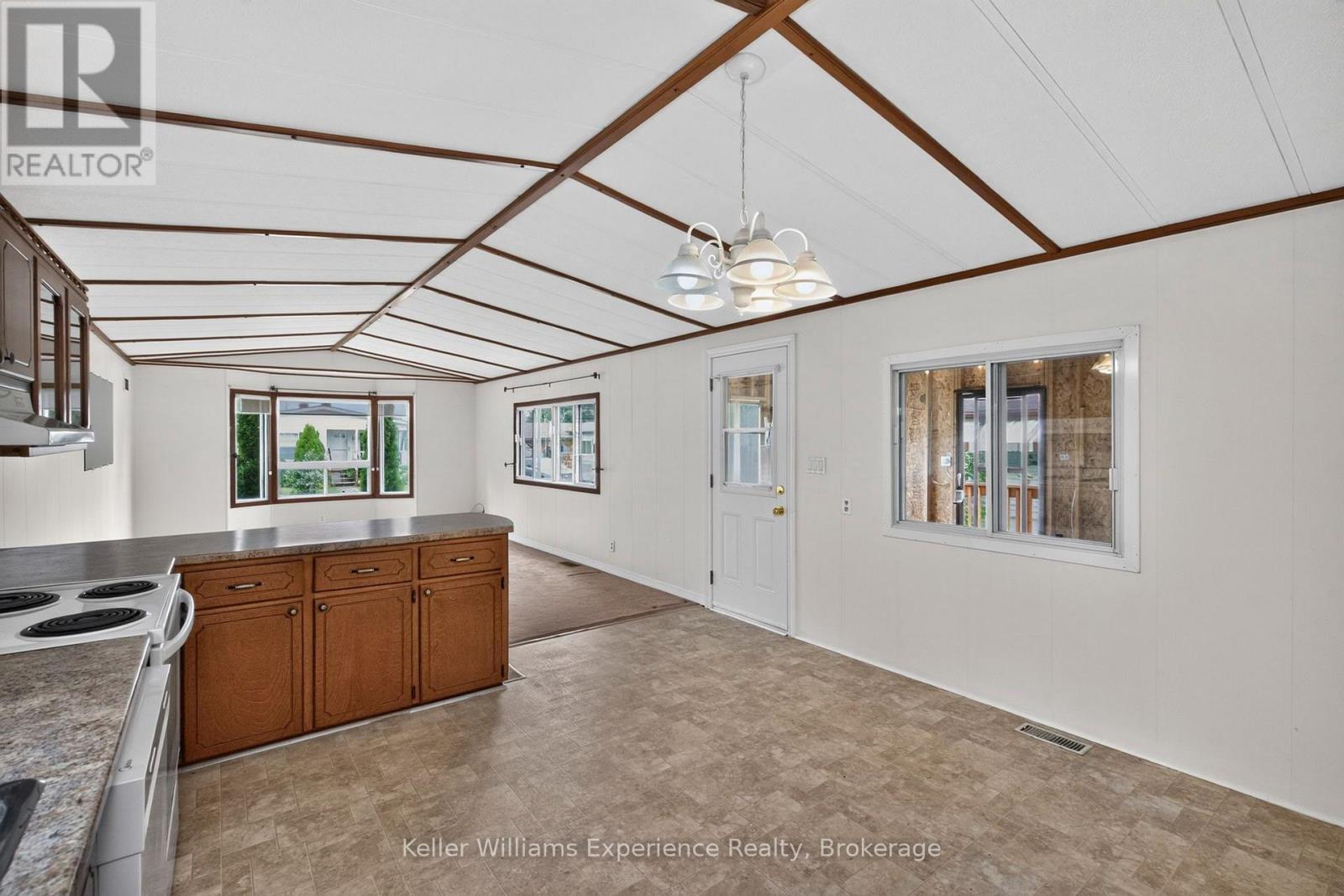 45 Northland Drive Property Photo 16
