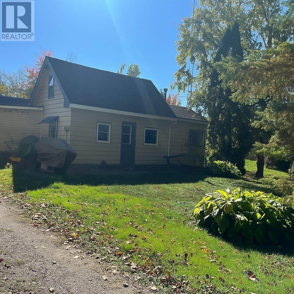 4075 Airport Road Property Photo 1