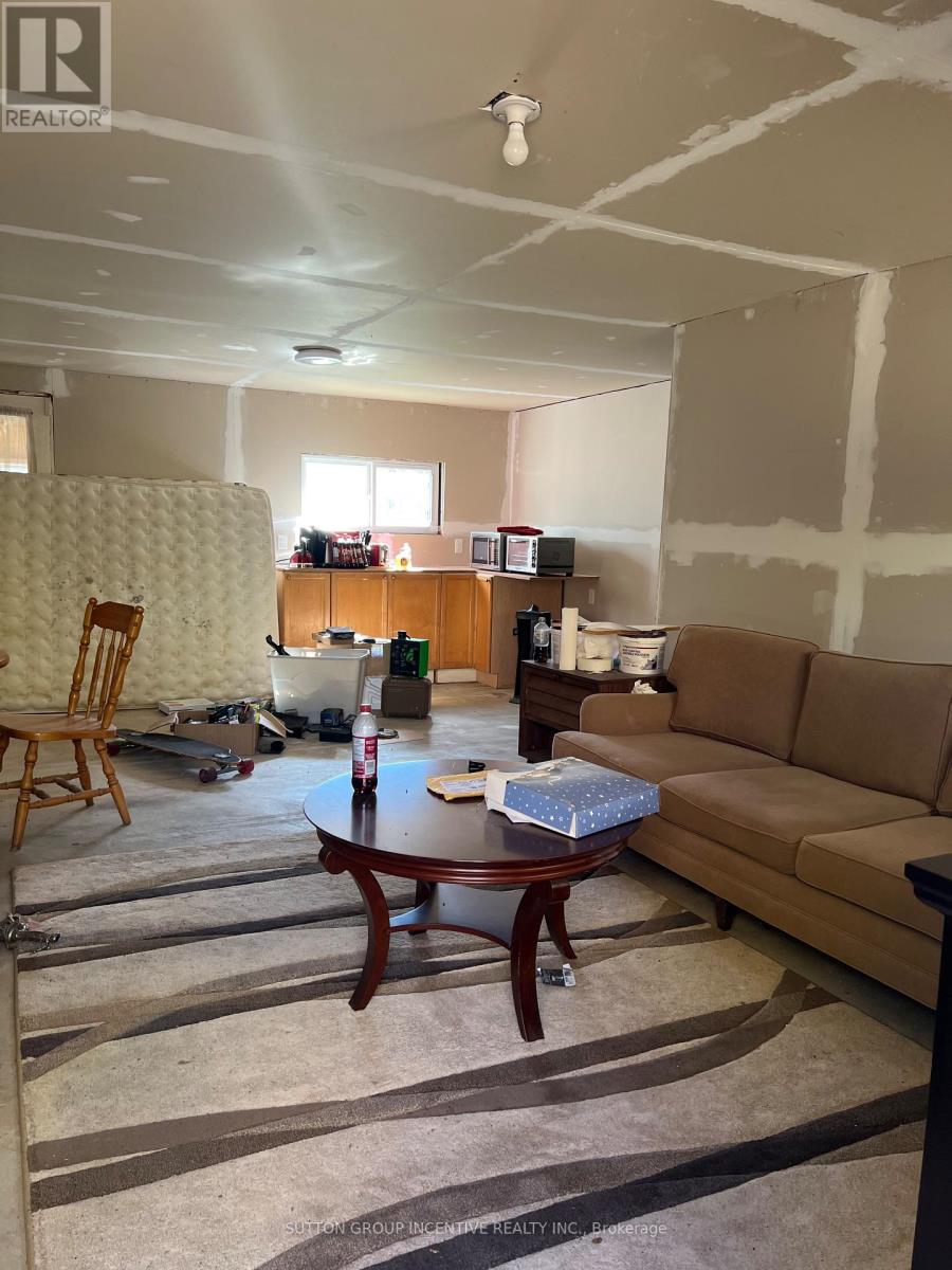 4067 Airport Road Property Photo 8