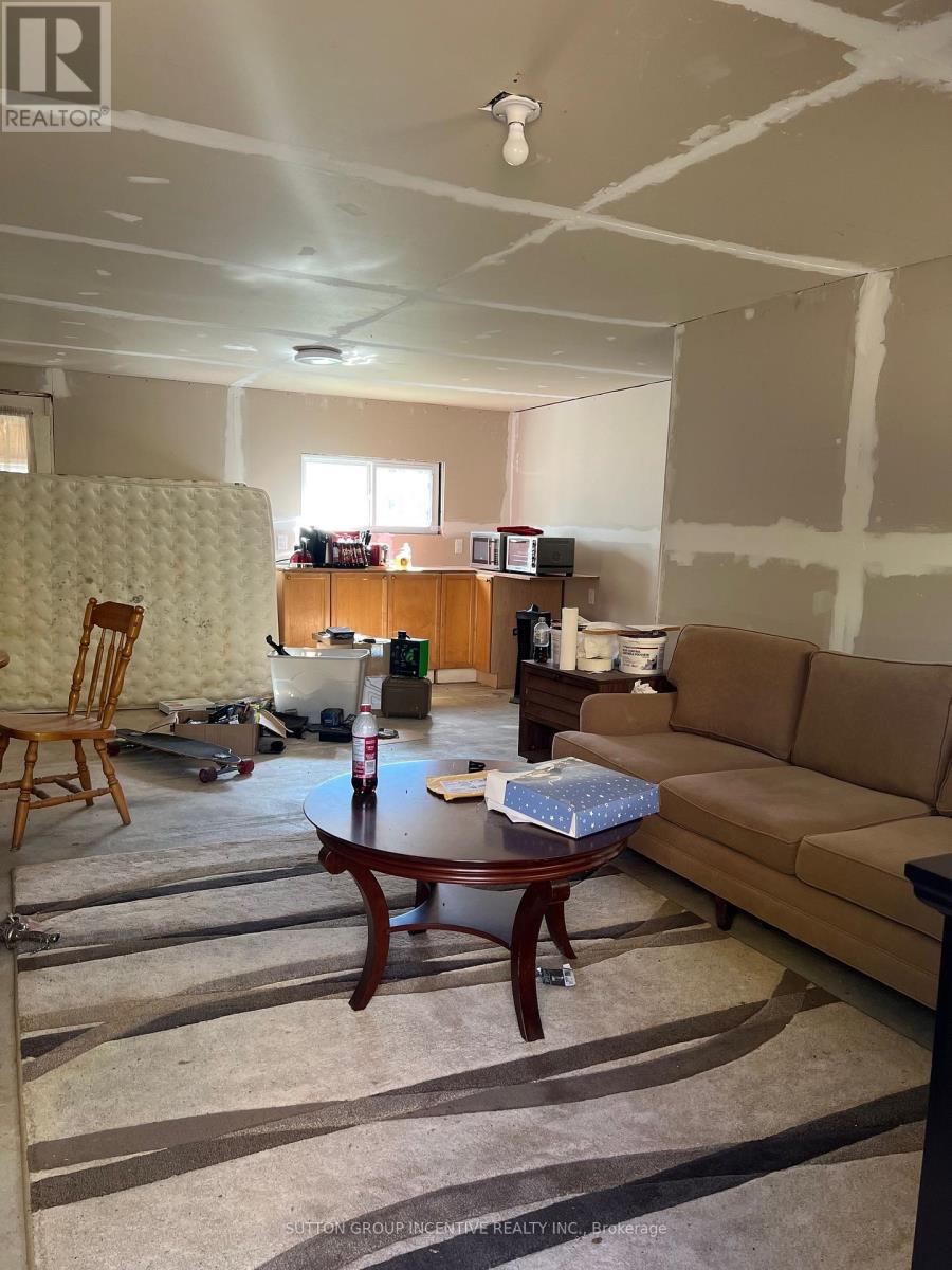 4067 Airport Road Property Photo 10