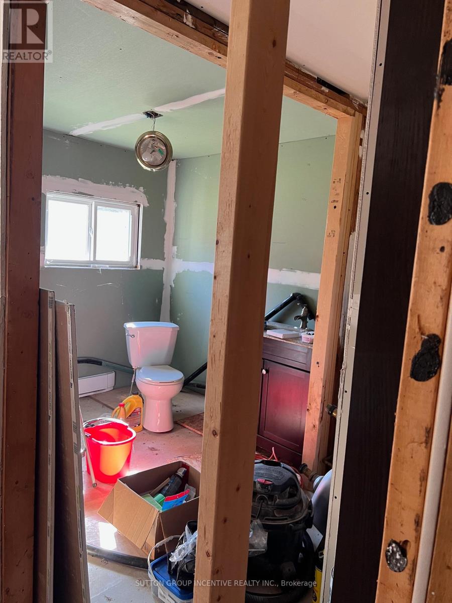 4067 Airport Road Property Photo 16