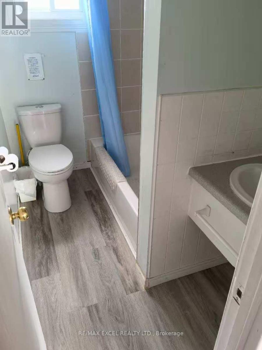 100 Alcove Drive Property Photo 6