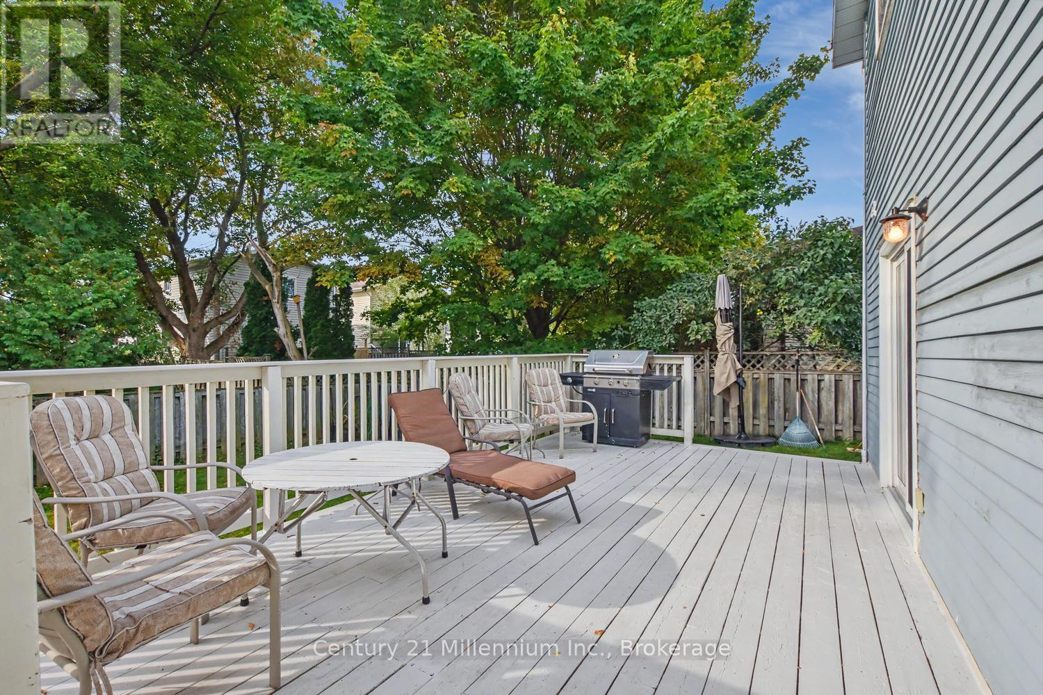 18 Dillon Drive Property Photo 12