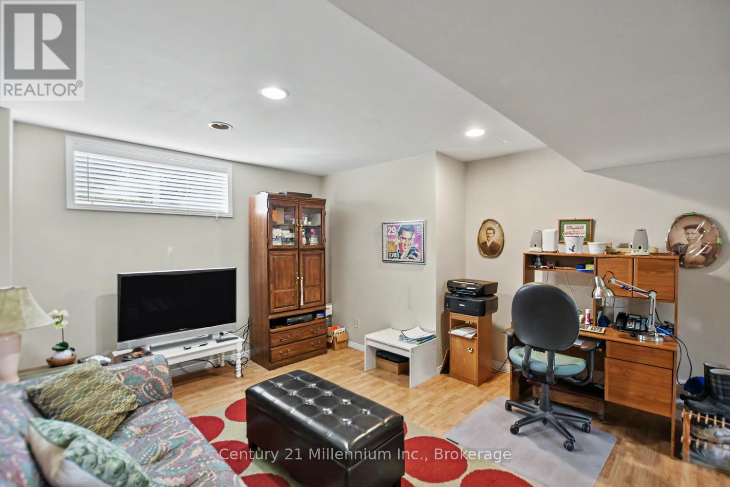 18 Dillon Drive Property Photo 43