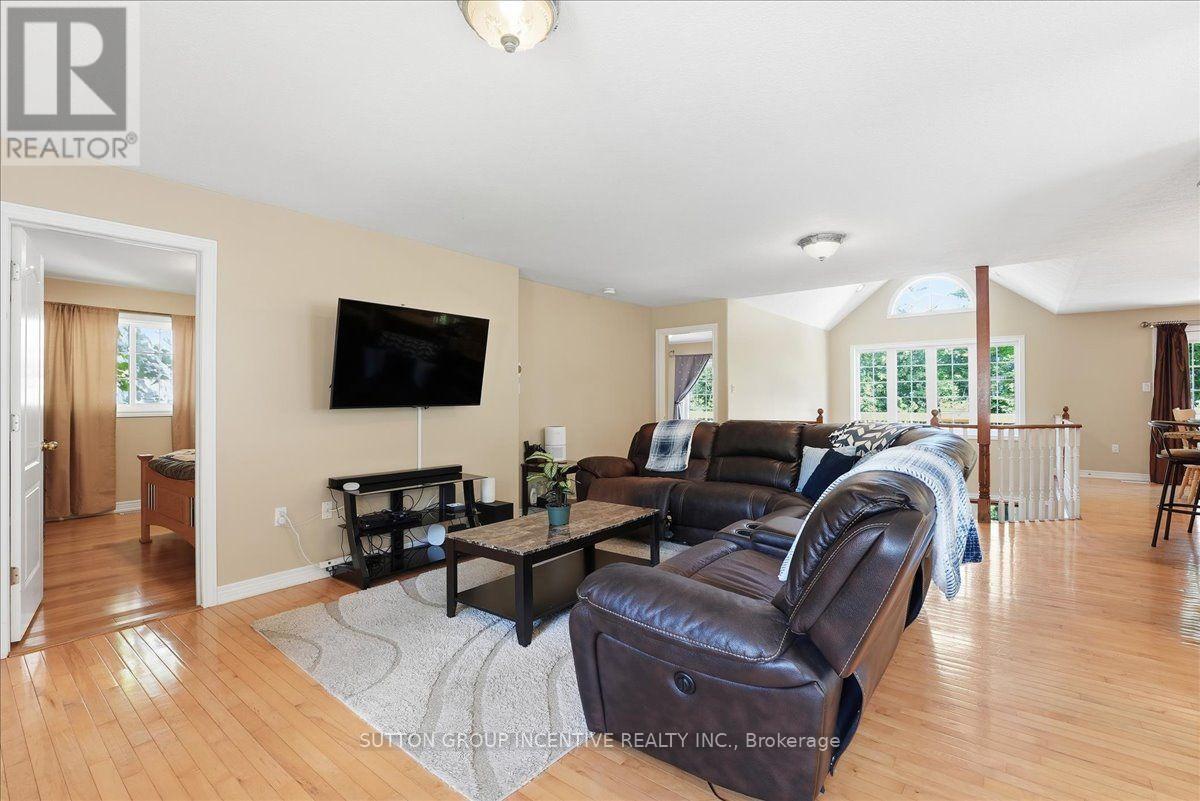 200 Cumming Drive Property Photo 13
