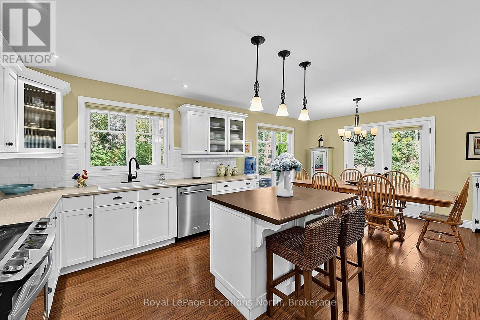 1 Moore Avenue Property Photo 8